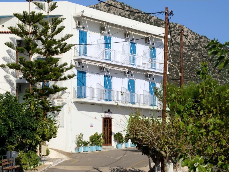 Paraskevas Boutique Hotel Tiros Luaran gambar